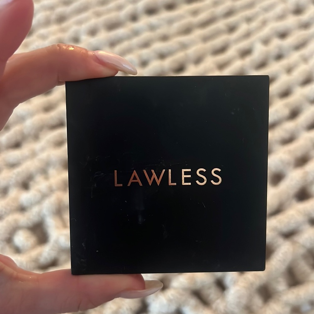 Lawless afternoon delight highlighter